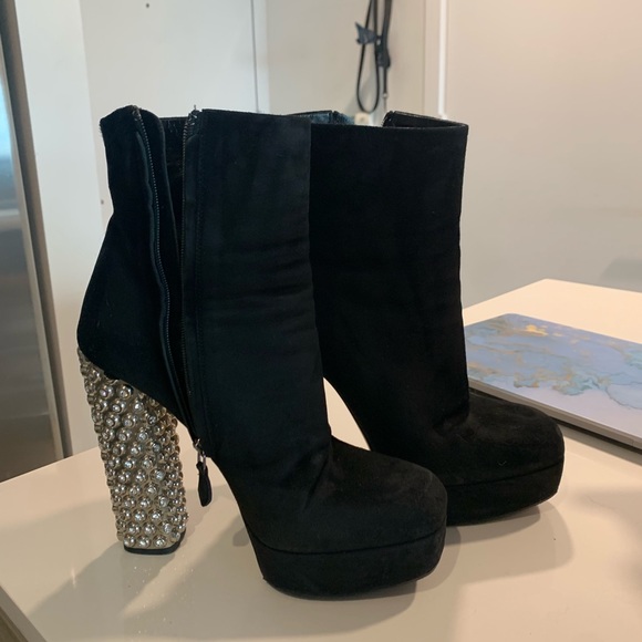 MIU MIU CRYSTAL SUEDE BOOTIES - Picture 3 of 5